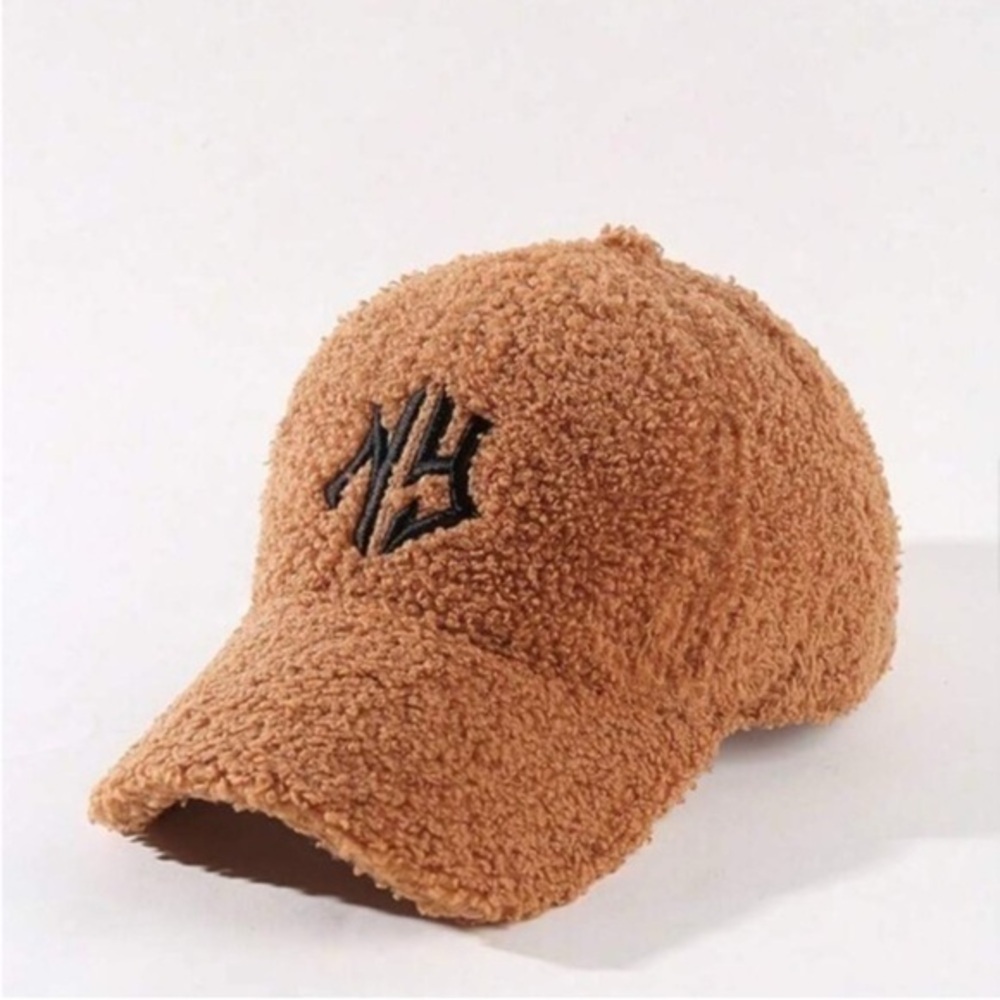 ✨NEW✨ NY Brown Fuzzy lamb wool Sherpa Baseball Cap
